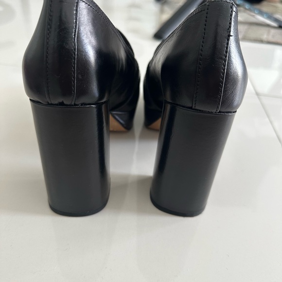 Vince Camuto Black Leather Platform Loafers with Elegant Buckle - Picture 5 of 6